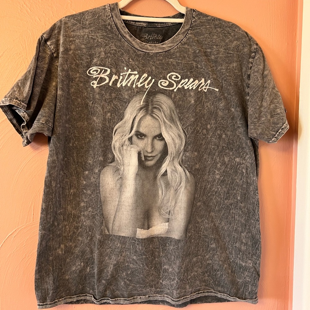 Britney Spears graphic tee